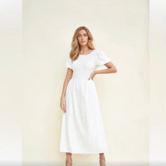 NWT Maxi dress w/ open-back tie detail - Picture 3 of 7